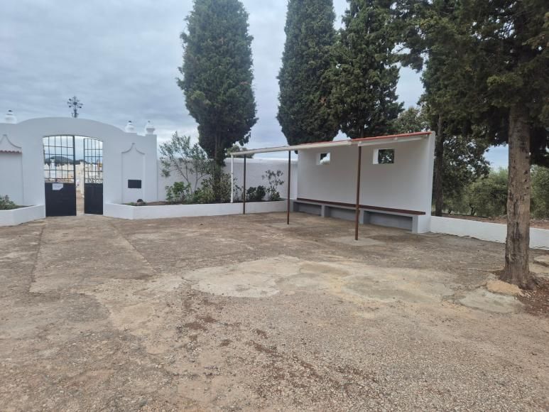Limpeza e Melhorias no Cemit&eacute;rio de Sobral da Adi&ccedil;a